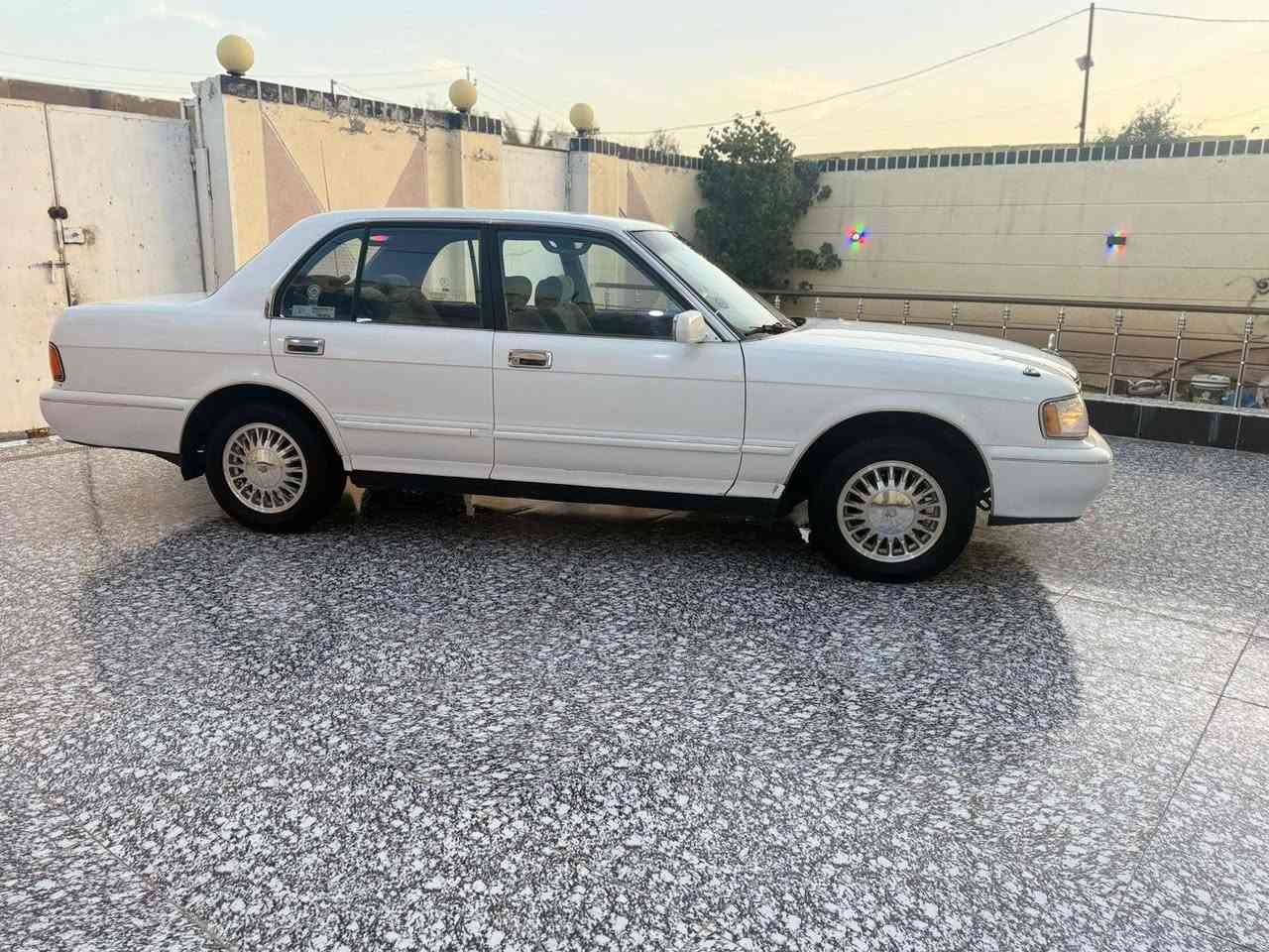 السلام عليكم 
السعر (72))وبيها مجال للشراي 
***********
سياره أرنب مكفوله كفاله عامه من الضربه والكص والنقل الجثه والعيب الشرعي وكافة الاصوليات حداديه جديده وكهربائيات شغاله كير مكينه جدد تبريد شغال الرقم بغداد إنكليزي باسمي سنويه مجدده لغايه 2030 سياره جاهزه وجديده للاستفسار الاتصال على الرقم التالي
