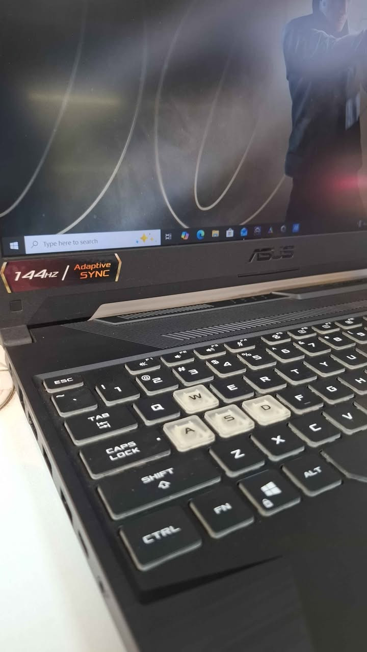 Core i7 gen 11 processor H 
8 Core 16 Thread 
Ram 16 GB DDR4 3200mhz
Ssd Nvme 512 GB 
Display 15.6 inch 144 Hz 
Keyboard RGB 
RTX 3060 6 GB DDR5 

لاپتۆپی ئەسوس بۆ کاری گەیمنگ و هەندەسی و دیزاین و مۆنتاژ بۆ کاری قورس 🔥 
شتێکی زۆر پاک خاوێن و بەهێزە هەتا پاتریەکەی زۆر کەم ئیشی کردوە قوەتی زۆرێ تێدا ماوە دەرجەیم داناوە ✅
GTX online fivem / rainbow/ pubg/ red dead redemption 2/ Fortnite/ assassin's creed mirage 
وە یاری زیاتریش دەتواتی ئیشی پێ بکەیت 
گەیاندنیش بەردەستە 🚕 

قوي ونظيف للغاية لأغراض الألعاب والهندسة والتصميم. يمكنه تشغيل العديد من المهام الشاقة
و توصيل موجود 🚕 أربيل, العراق


**إذا كنت صاحب هذا الإعلان وتريد حذفه لأي سبب، رجاءا أرسل رسالة إلى الدعم الفني**
