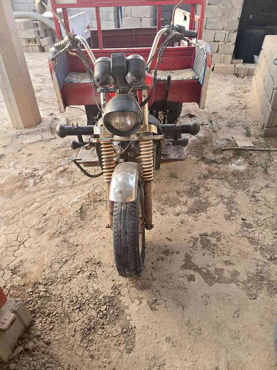 سلام عليكم ستوته البيع صلطان ستوته جديده محرك جديد وكسن كله جاهز كهربياته شغاله نكره سلف تايرات جدد ستوته وراقه ضايعه تعت من عشاير عنوان البصره القرنه سعره(٨٥٠) وبيه مجال الشراي *********** انه مكلف بلشر

