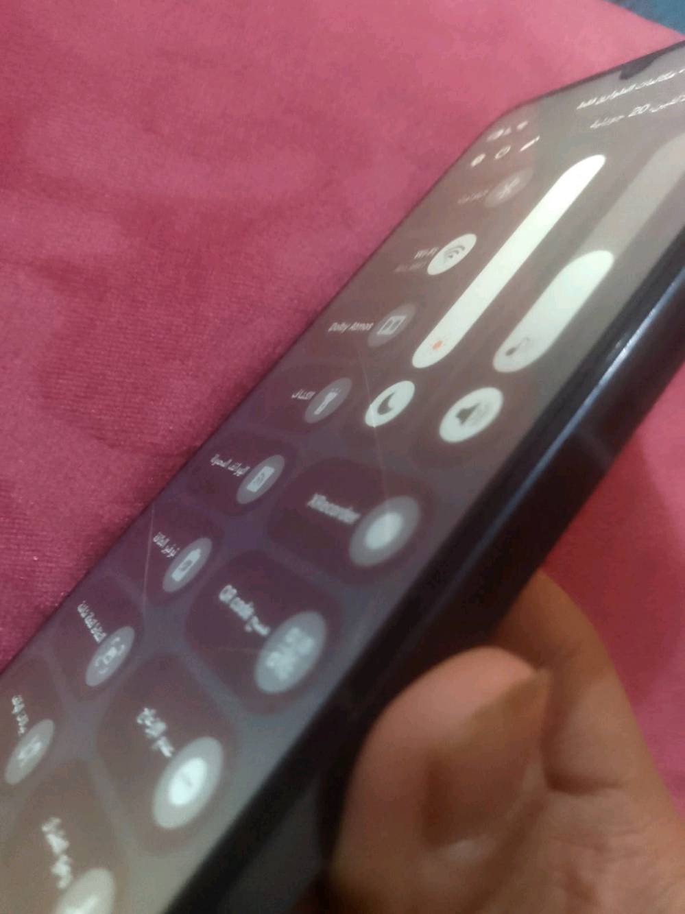 سامسونج A07
ذاكرة ١٢٨ رام6 
60 فريم ببجي بالتحديث الجاي ٩٠
مكسور شاشه بس مايأثرن
شاصي بس شخطات خفيفه كلش مايبينن
السعر ١٢٠ ووياه لزكه وكفر هديه
الموقع البصره 
البصره القديمه قرب مستشفى المواسات
بيه مجال للطيبين