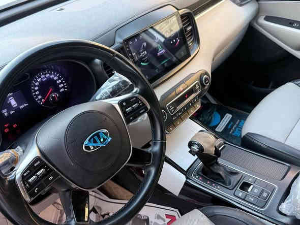 سلام عليكم من رخصه مدير لكروب المحترم
سورنتو لبيع لبيع فقط خليجي مكفول
٢٠١٩ فول فول كشنات حار بارد كراسي كهرباء
ما عدا الكامرات سعر ٢٨٠ ماشي ٣٧ اللف
*********** عباس لهليجي
