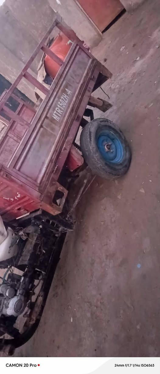 اسلام عليكم ستوته البيع مكفوله كفاله عن سرقه ستوته برغي ماناقصها سعر ب650وبيها مجال ماتواجد ع الفيس هاذ رقمي***********
