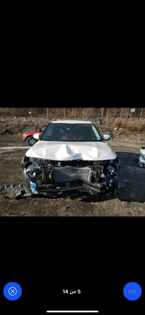 السلام عليكم 
كيا سليتوز وارد امريكي  موديل 2024
مرقمه بغداد تحويل مباشر هزه جديده مصاقطه السياره نص فول شاشه متصل بصمه رادارت بل كامل كشنات تدفئه هواي بيهه مواصفات بعد مكينه 2000
السياره حادثهه فقط خشم البنيد مكفوله من التبدل و الغود و الشواصي ليبل واحد 
بعدهه بحاله الوكاله مكاني بغداد الحبيبه 
*********** بغداد, العراق
