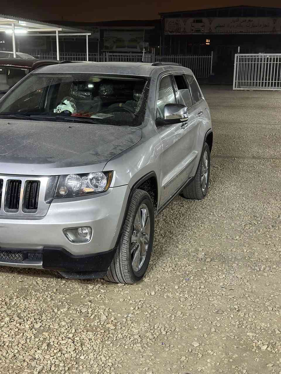 اللهم صلي علي محمد وال محمد 
السلام عليكم اخوان 
جيب اوفر لاند 
مكينه هيمي جديده هستوني شادهه شرط الفحص 
موديل 2012 
السياره نصبتهه تخبل احله من الصور 
حادثهه جاملغين صبغ فقط وثنين بيبان صبغ فقط جهه اليمنه 
سعرهه 143 وبيهه مجال وتشلع عيوني 
مكاني ديوانيه 
واتساب *********** 
او راسلني خاص
