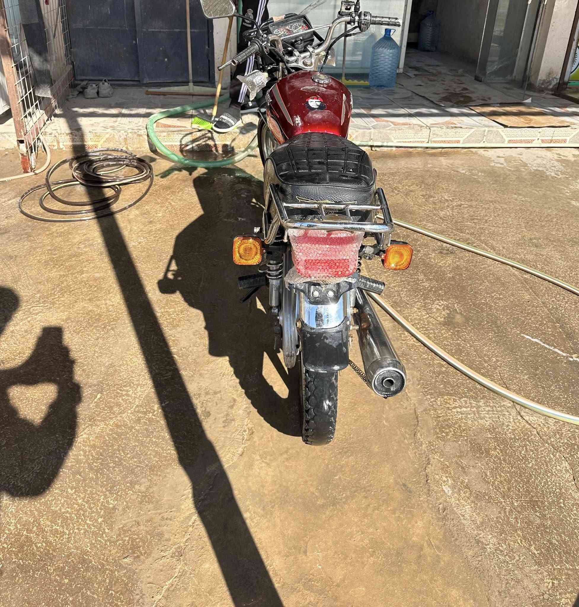 سيفان موديل 19 كلش نضيف كلشي بي شغال سلف هندر هورن اشاير لايت عالي ناصي دبل اشاره كلها شغاله شاصي نضيف والناضافه كدامكم السعر 390وبي مجال عنواني تكريت الديوم الرقم بي واتساب ***********
