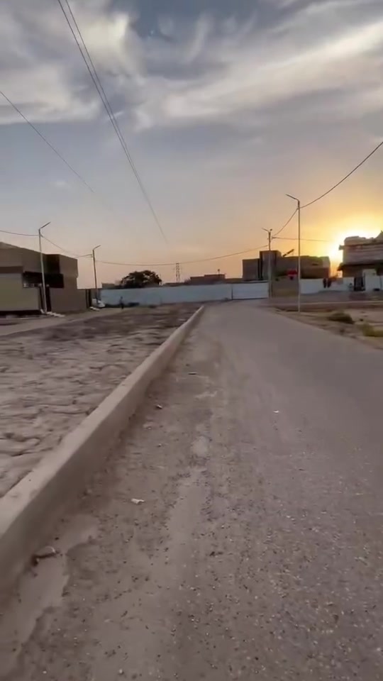 🔥 فرصة مميزة للبيع 🔥
🏡 بيت سكني بمساحة 100 متر في موقع ممتاز، يبعد

 فقط 20 متر عن الشارع العام
طريق السنيه السياحي

مقابيل #مدرسة #التصافي
📐 المواصفات: ✅ غرفتي  نوم
✅ صالة استقبال واسعة
✅ مطبخ
✅ حمام داخلي
✅ حمام خارجي
✅ منطقة هادئة وكامل الخدمات (تبليط+ماء +اناره ليليه) 
✨ مناسب للسكن العائلي أو للاستثمار، مع سهولة الوصول إلى الشارع الرئيسي والأسواق والمدارس.

📞 للحجز والاستفسار: ***********
🏡 العادلي للعقار والإعمار 📍 العراق - الديوانية
#العادلي_للعقار_والإعمار #عقارات_الديوانية #بيع_وشراء_العقارات #بيت_للبيع #فرص_عقارية #الديوانية
