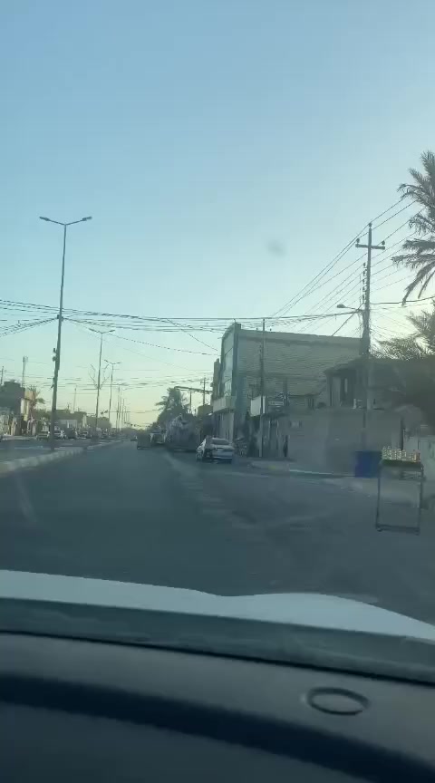 قطعة ارض 100متر على شارع عام تجاري تصلح نظام قاعه حي العسكري قطاع 15 /الارضيه رفت تسليح البناء طابوق جمهوري دنك عدد 10 السقف صب مسلح كبنك كهربائي ارتفارع الرفت 50سم ارتفاع البناء 4م و10سم وجه القطعه 5م نزال 20م 
سعر 120 مع المجال/***********
