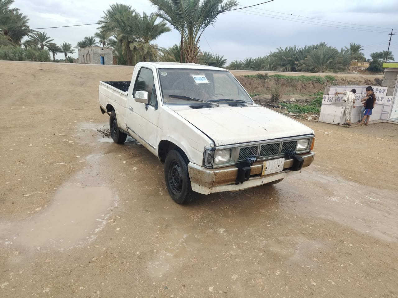 سلام عليكم
مكلف بالنشر نيسان 92
سيارة مال جناي 
رقم مثنى سنوية ساقطه من 25 ومالكها بالسماوة يريد تحويل 
مكينة شرط حدادية حلوه بس بيها صوت بالخامس والثالث يعني راعيها بس طاير 24 بيها مايصلح 
السعر 22 وبيها مجال بسيط 
مكان السيارة السماوة الهلال 
أي تفاصيل اتصل 
***********
