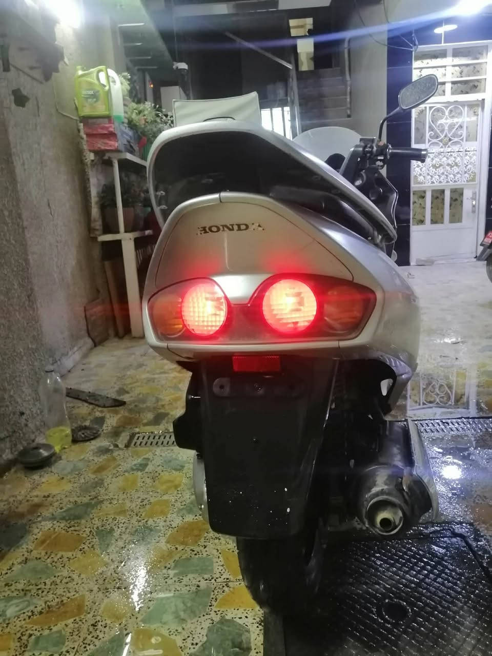 سلام عليكم فورزه صفر 6 بيع او مراوس  كفاله عامه ع حالت الوكاله ما ماصاله هواي من نزلت رمبه اي نقص مابيه سعر ٨٠٠ وبيه مجال بصيط
مكاني بغداد‏‪***********‬‏
