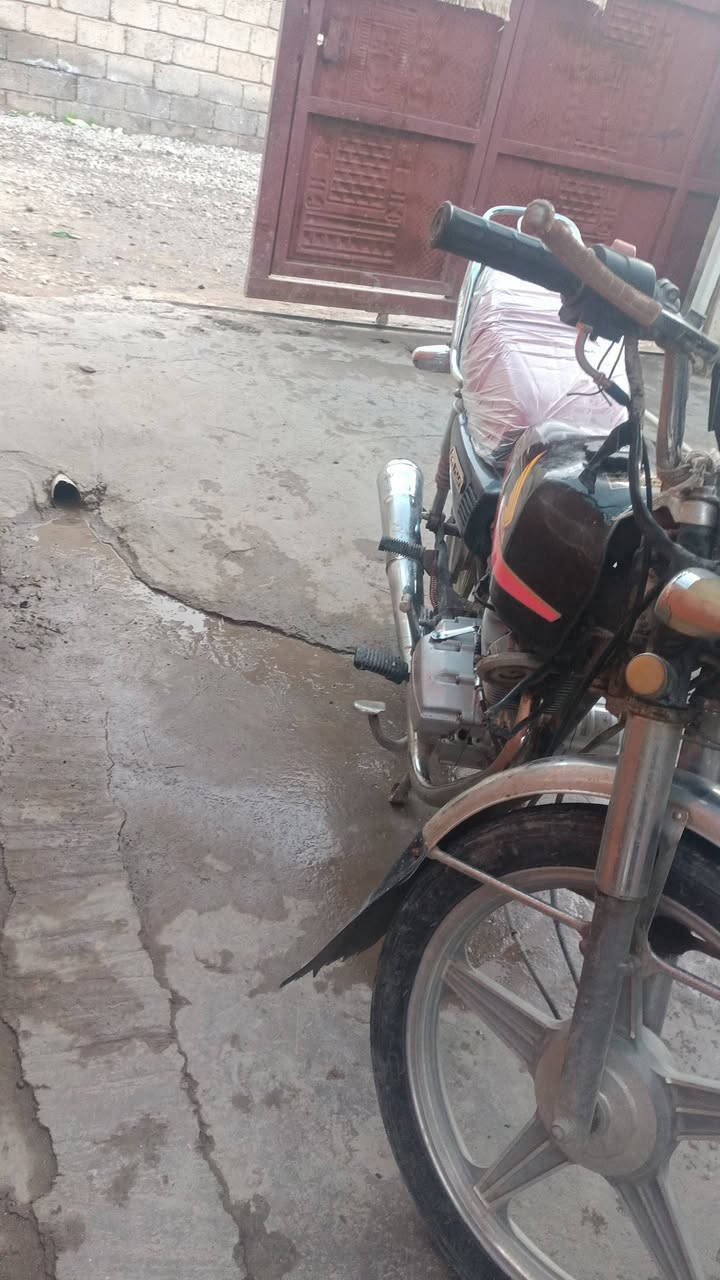 السلام عليكم ماطور للبيع موديل عشرين محرك نضيف حس المحرك دمعه مفتوح مره وحده سعر 425 وبي مجال شي قليل لطيبين عل ***********
