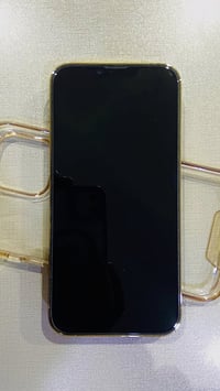 ايفون 13برو ماكس ذاكرة 256GB نموذج M امريكي لون ذهبي البطارية 84 الجها...