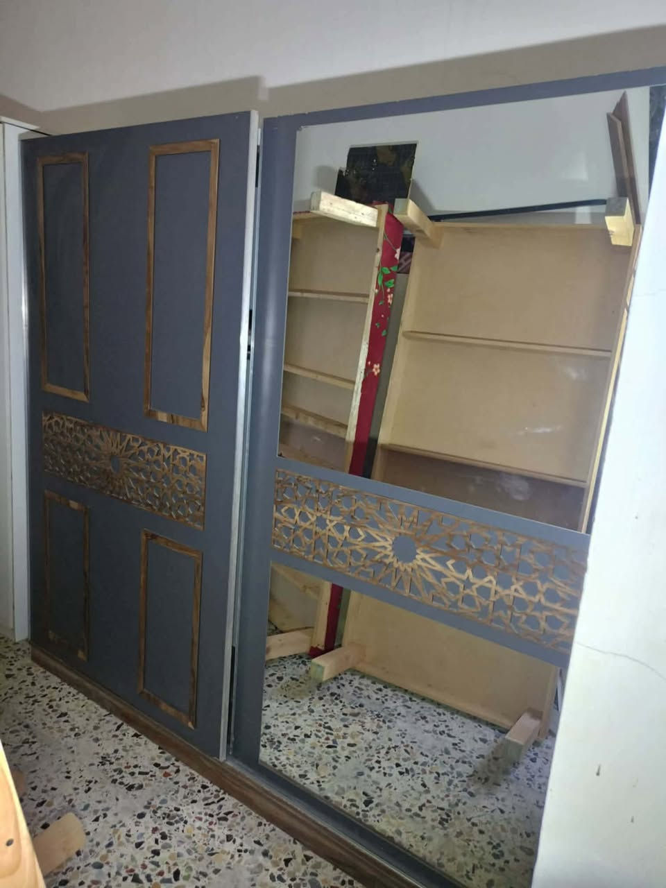 غرفة تركي 🇹🇷 مستخدام 5قطع  ✨✨
نضافه 90 💯
نظام سلايت 💖
السعر 425💖💸
مع شد🪛 ونقل 🚚  مجاني  داخل بغداد  محافظات بكروه


**إذا كنت صاحب هذا الإعلان وتريد حذفه لأي سبب، رجاءا أرسل رسالة إلى الدعم الفني**