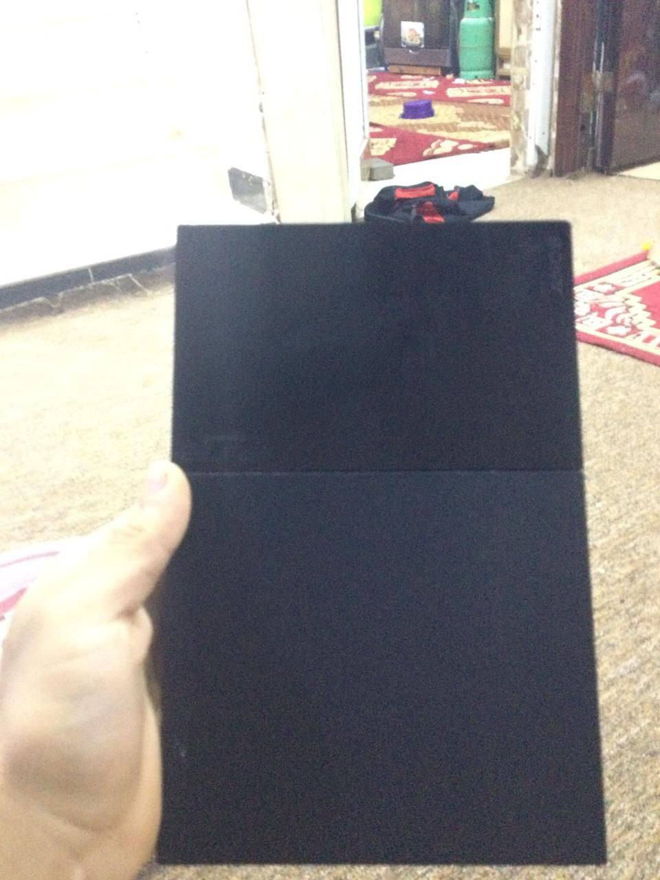 السلام عليكم بلي تو للبيع بلي نضيف جدا يحتوي على 2 ميموري وفلاش 32 كيكه متروس العاب من درايفر واله الحرب وسيارات وحرب الشوارع وحرب العالميه وخير من الله البلي ما طاب مصلح الله شاهد نقصه فقط يده سعرهه 5   سعره 40  وبي مجال قليل مكاني البصره ابي الخصيب ***********
