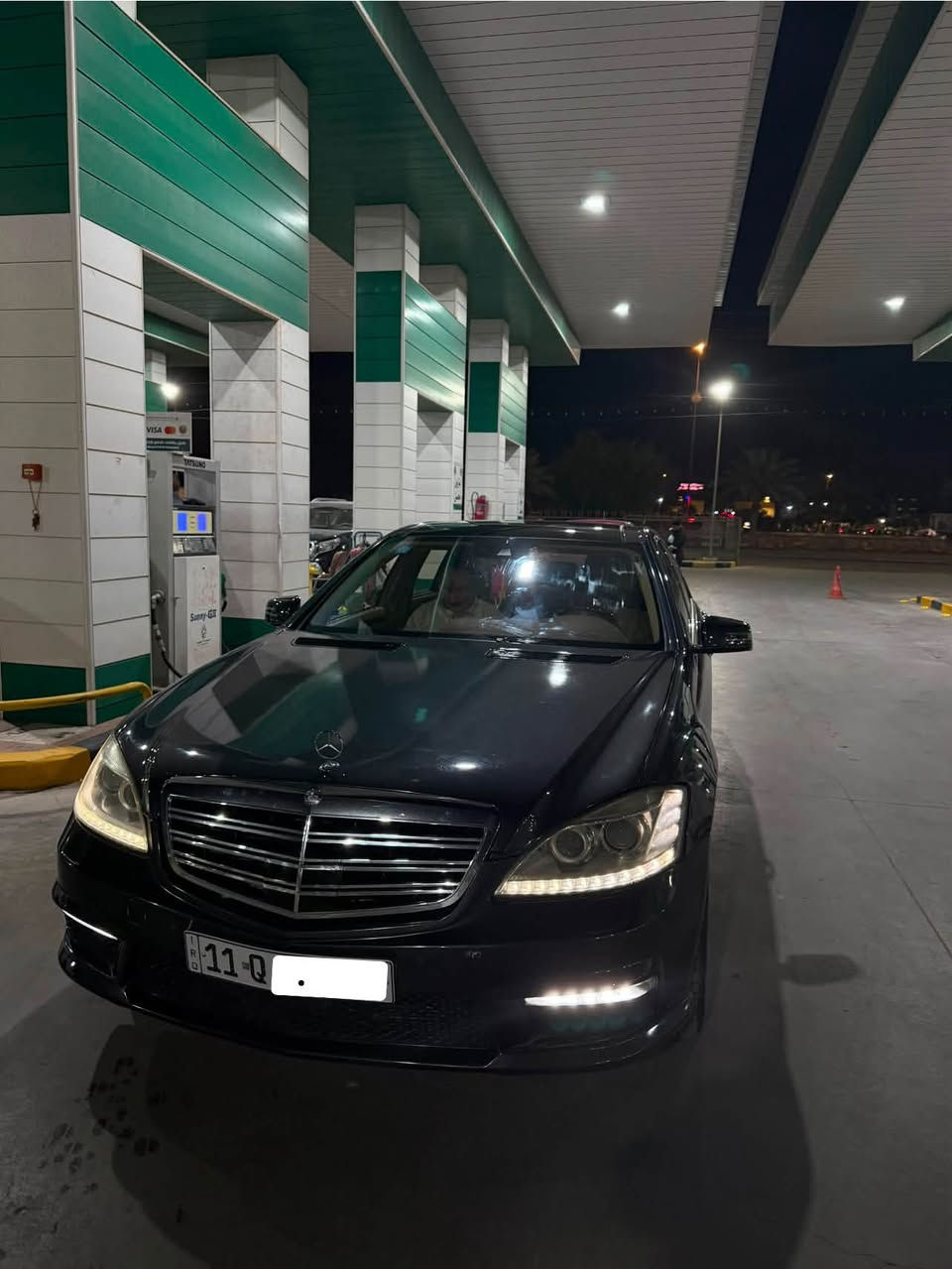 مارسيدس S550 2013
وارد امريكي الضرر جاملغ الخلفي الصوبين بارد بسيط معدل وبدبي مصبوغة عام جمالية 

السيارة V8 توين تيربو  

داخل عسلي سقف بنرامة 

لارج الباب الطويلة 

ماشية 185الف كيلو 

رقم بغداد مميز 

260 $وبيها مجال

***********
