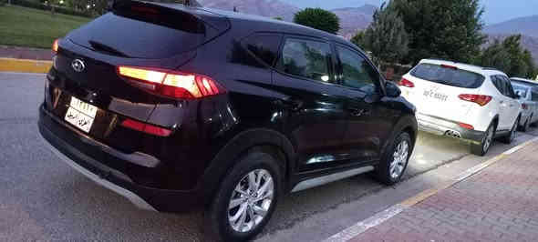 هوندا توکسون 2019  دووپارچەکانی پێشەوە  گۆراوە ، دوودەرگای لای سەکنی  نیوەی سبوخە ، بەناوی خۆمانە ، 72مایل ڕۆشتووە تایی نوێ ویلی دانەبەزیوە ، مواسفات ، فۆلە بەس پانوراما و بەسمە و کشن جلد نیە ، ئەوەی تر فۆلە ٫ شوێن رەواندوز . تێل / *********** سوران
