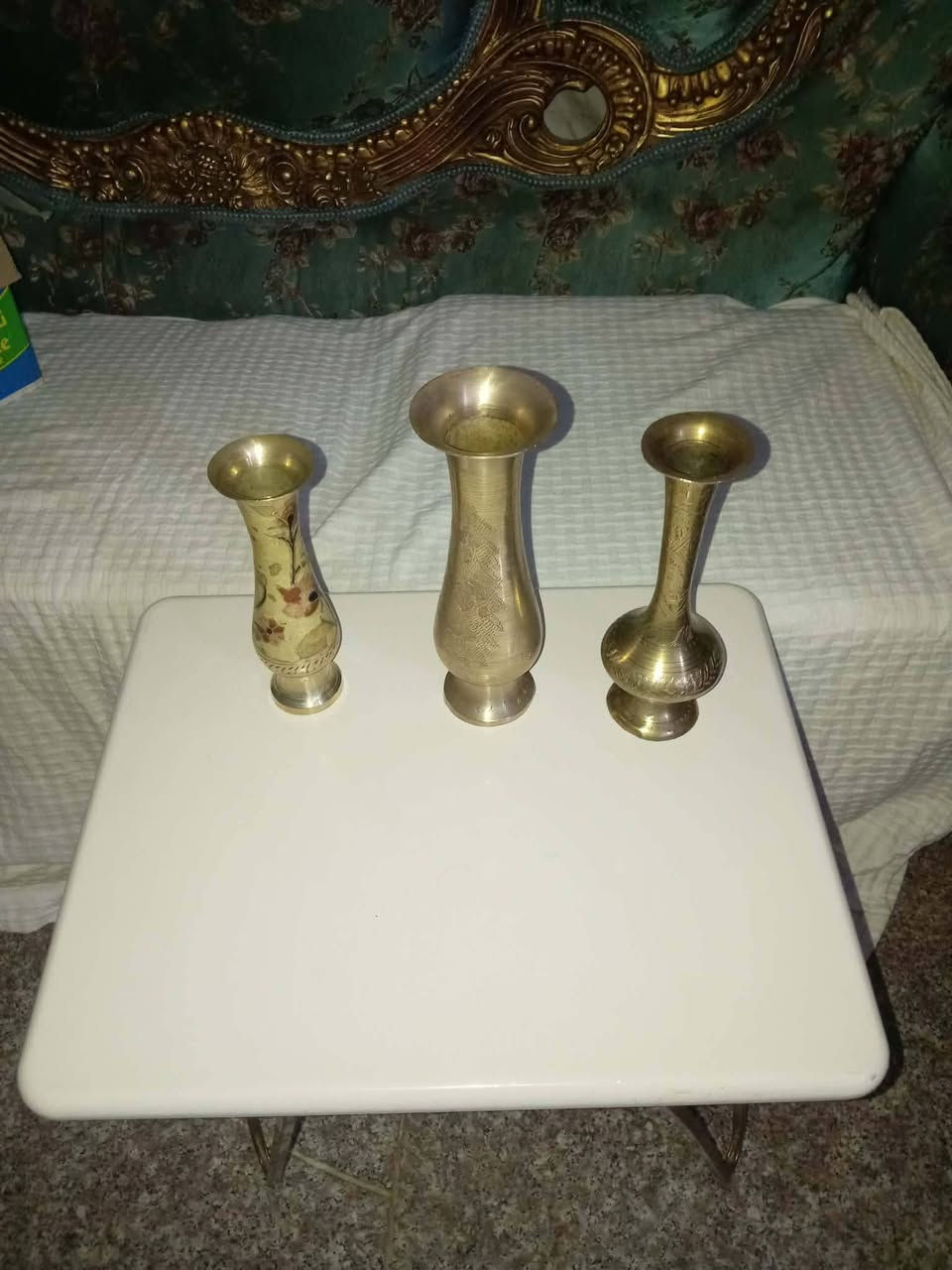 السلام عليكم نحاسيات قديم انتيكات 12 قطعه الشراي يتصل *********** خاص موجود ناصرية مركز
