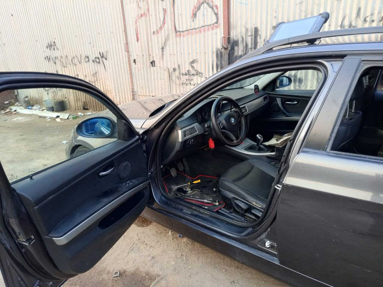 بي ام دبليو مديل 2007 كاز  تيربو كير عادي كفاله عامه تبريد شغال قطعتين سياره متومه وكامله رقم نكليزي رقم شاصي مال سياره مدكوك بل سنويه سياره متعوب عليه 
***********
