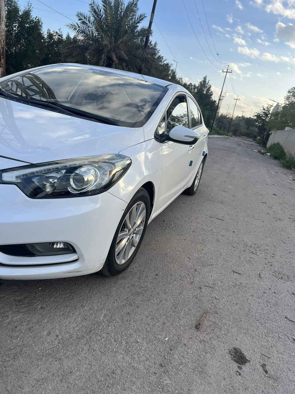 سلام عليكم سيراتو 2016 البيع سياره خليجيه بيه فقط صبغ 3 قطع سعر السياره 115 وبيه مجال السيديه تقاطع دريش رقم الهاتف ***********
