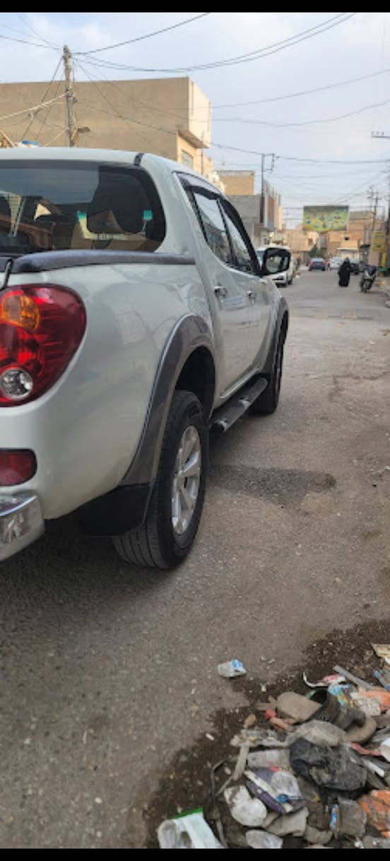 L200
فور ويل
مكينة ٦سلندر
كير مكينة كفالة
رقم بغداد
سعرها ١٣٨
***********
