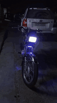 السلام عليكم دراجة البيع ناموة متياز كهربايات شغالة من الأول هنر تشتغل دراجة جديدة 675بيهة مجال السفسار ***********
