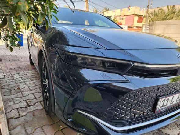 السلام عليكم 
تيوتا كراون لمتيد هايبرد وارد امريكي
‏TOYOTA CROWN 2023 LIMITED  
حجم المحرك : 2.5 هايبرد AWD
 ضرر السياره : جاملغ وباب عكس السايق/ جاملغ معدل وباب امبدل اسود بلادي - سونار موجود بجم كبس
المسافه المقطوعه : 35 الف كيلو متر
حالة الايرباك : بردة باب عكس السائق والي وراه
سعر السياره : 266$ و بيه مجال
رقم بغداد بسمي تحويل ثاني يوم

#مواصفات
بصمة
 بانوراما 
مقاعد جلد
 تبريد و تدفئة مقاعد
مقاعد خلفيه تدفئة
كراسي كهرباء
 خزن مقاعد
دخول ذكي اربعة ابواب
تدفئة ستيرن 
رادارات امامية و خلفية و جانبية
 نقطة عمياء
مري قلاب ويه البك
سستم سماعات jbl 
توقف ذاتي 
لايت 4 عدسات 
اوتو هولد 
تبريد قطعتين 
سايد بريك بصمة 

للاستفسار اكثر اتصل 
☎️ *********** بيه وات ساب
مكان السياره بغداد الكرخ

