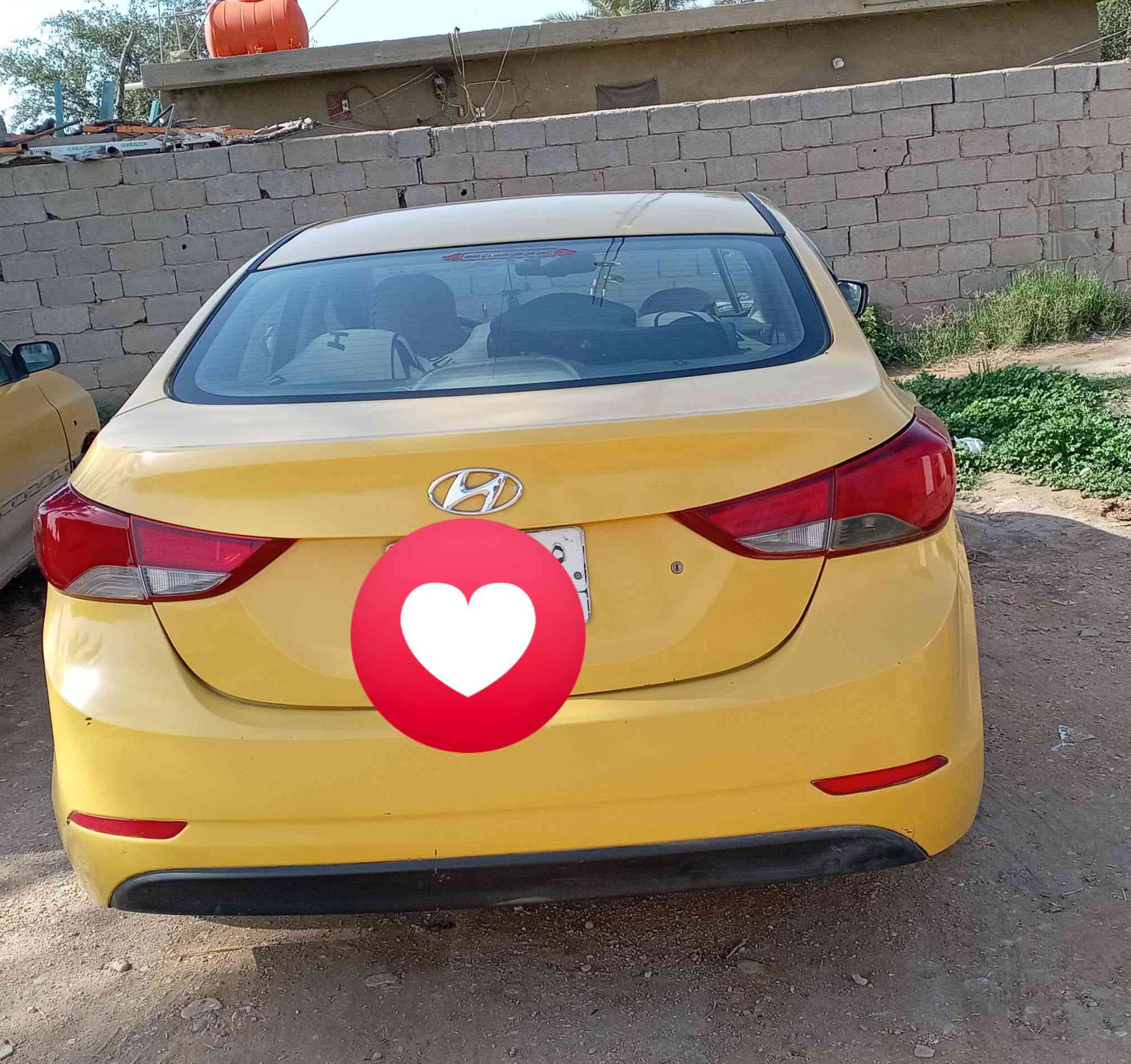 السلام عليكم النترا 2016 وارد حادثها فقط بنيد نفسه مصلح بدون واهنا كرد جاملغ وشوي  بداية الباب مال السايق بوقتها خليته يبدلهم ما صلحتهم السيارة بدون داخل رقم بابل مكانها بابل تقاطع العلوية شريفه بنت الحسن
معروضه ب 114
 وبيها مجال للاستفسار يرجى الاتصال على الرقم *********** مكلف بلنشر
