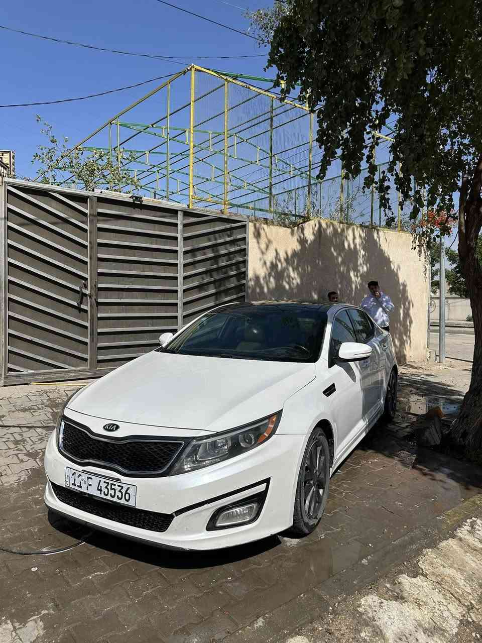 سعر بلاش 120ورقه او بيه مجال كلش بسيط السياره فول الفول حته كشنات وره تدفئه ماكو اعله من هيج شي سياره موديل ٢٠١٥ سنويه جديده رقم بغداد لحك لحك 
للتواصل 

***********
