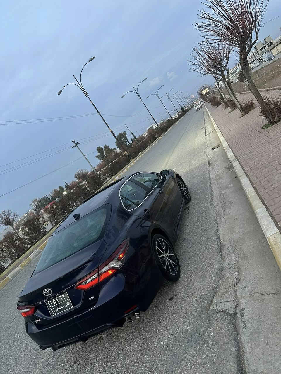 ئه د مين
كامري 2021دووبه ي ساخ ساخ 
فول فول قه پات 
3پارچه ي بؤياخه  گيرو مه كينه به شه رت 
30هه زار رؤيشتوه  كوشن هيته ر جلد ته بريد سارد و گه رم  ده عام ليدراو نييه 
سعري 95مه جالي برايانه
***********
***********
شوين چمچه مال
