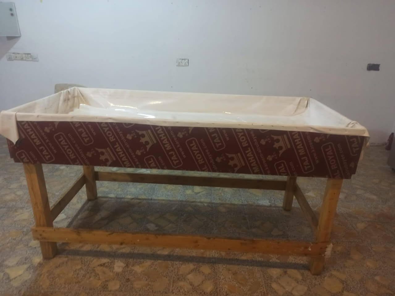 حوض سمك للبيع ***********
