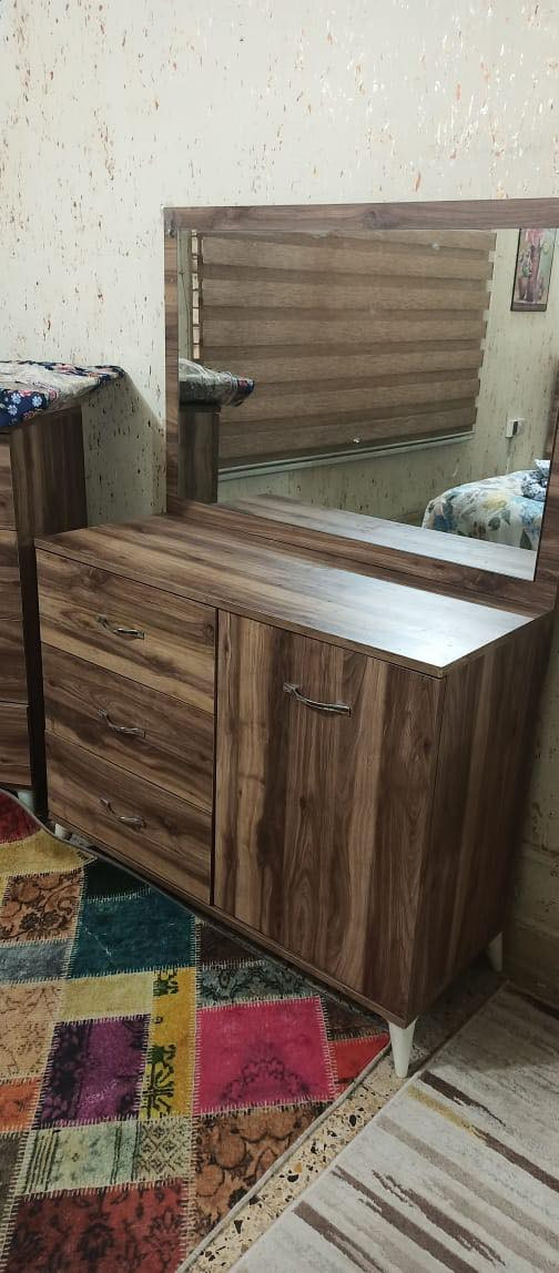 غرفة تركية للبيع
جديدة جدا مستعملة اقل من سنة 

٦ قطع والتخت الداخلي تفصال خاص عراقي

السعر ٤٠٠ الف وبيها مجال بسيط

المكان بغداد حي الجهاد ويوجد خدمة توصيل

***********
