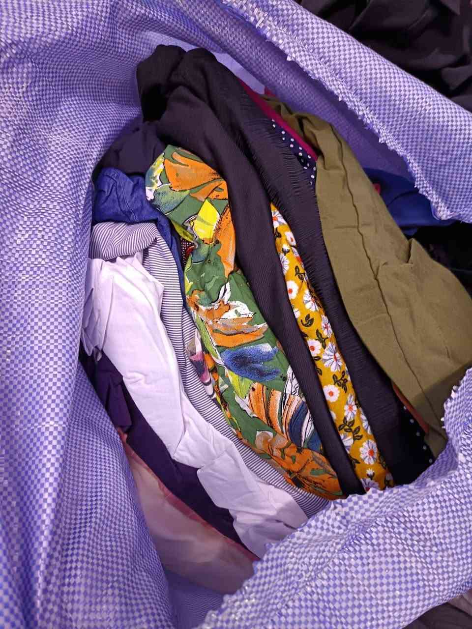 بسم الله وعلى بركة الله 
تم فتح بضاعه جديده 😍 
قميص نساني طويل 
سعر القطعه ب٦ 
العنوان فلوجه حي الضباط شارع المستشفى مجاور دكتوره محاسن اسم المحل مجمع الأخوين للتبضع المنزلي 
متواجدين لساعه ١١ ليلا


**إذا كنت صاحب هذا الإعلان وتريد حذفه لأي سبب، رجاءا أرسل رسالة إلى الدعم الفني**