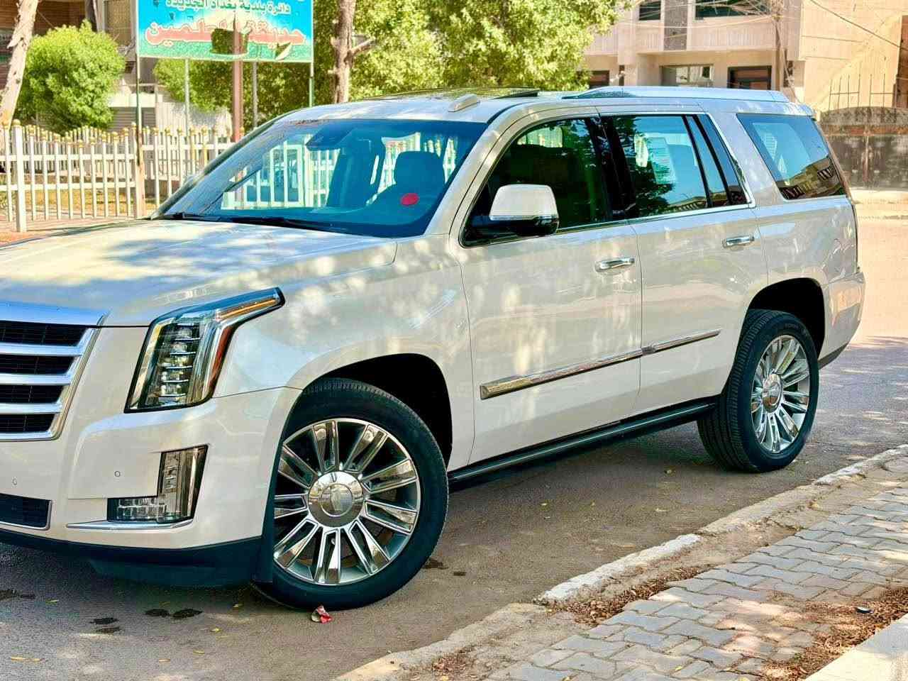 كديلاك بتره موديل 2015 خليجي فول موصفات واحد 1️⃣ على واحد 1️⃣ كفاله عامه رقم بغداد بسمي  مكاني بغداد  *********** بغداد, العراق
