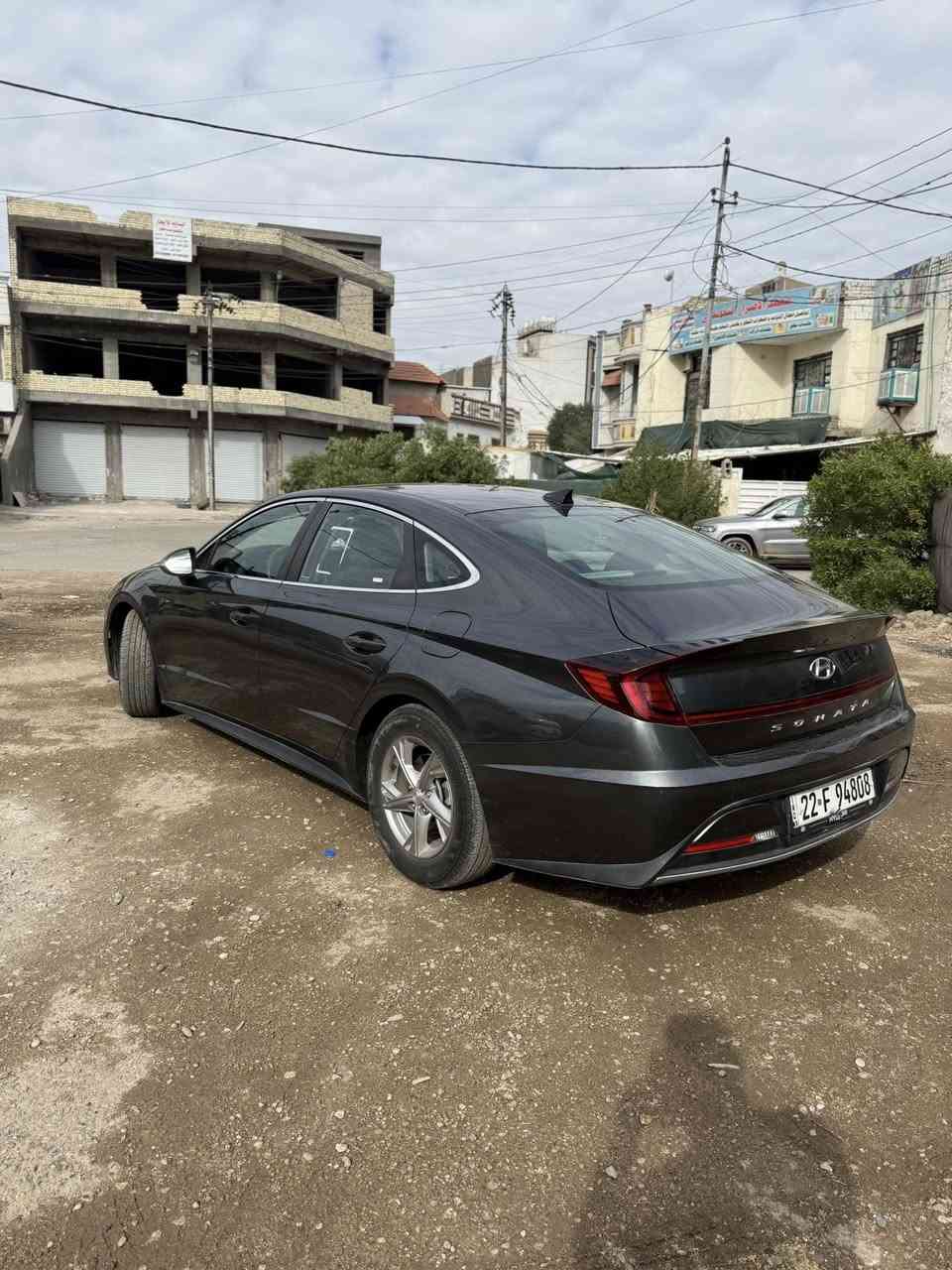 سلام عليكم ورحمة الله
هيونداي سوناتا وارد امريكي
موديل 2023 
مرقم اربيل 
مواصفاتها نص فول 
السيارة كلش حلوة و گشرها نضيف و مسويلها ادامه للمكينة بالثلج الجاف و بوليش و حمام 
محرك حجم 2500 دبل نوزل
4 سلندر 
مواصفات 
تنبيه اصطدام ذاتي
قيادة ذاتية 
تحديد مسار 
تنبيه نقاط عمياء بالمري
كير بيانو ( دكم )
سايد بريك بصمة
كامرة خلفية بلادي
شاشة ابل كاربلي اندرويد اوتو بلادية 
لايتات زينون 
تنبيه مغادرة مسار 
سنترلوك 
ويل حجم 16 
حساس اطارات
تخم تايرات جديد 
ماشية 52 الف كيلومتر 
حادثها جدا بسيط وموضح بالصور 
چاملغ امامي مبدل اصلي بدون صبغ وباب عكس السايق مبدل والباب الخلفي بي كلير فقط 
بچم كبس وصندوك كبس 
ايرباكات البردة طاكات فقط 
السعر 178 وبيها مجال بسيط 
مكاني بغداد الدورة 
رقم واتساب ***********
