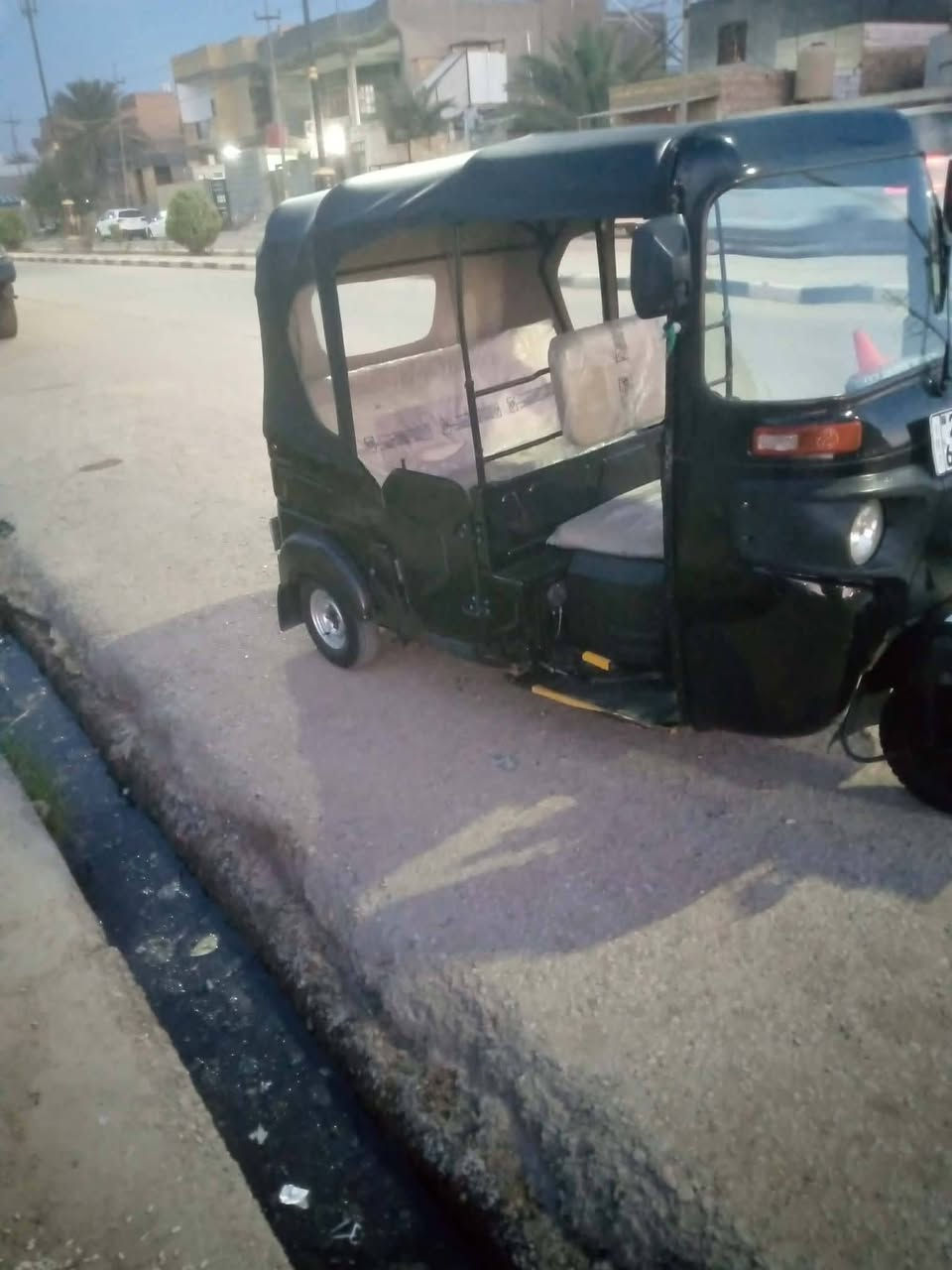 تكتك البيع 22شهر 8 كفاله عامه كشره مكينه بوشه وبستم والباقي كفاله عامه مكاني رفاعي مكلف بل نشر سعر 8400 وبيه مجال بصيط الشراي ***********
