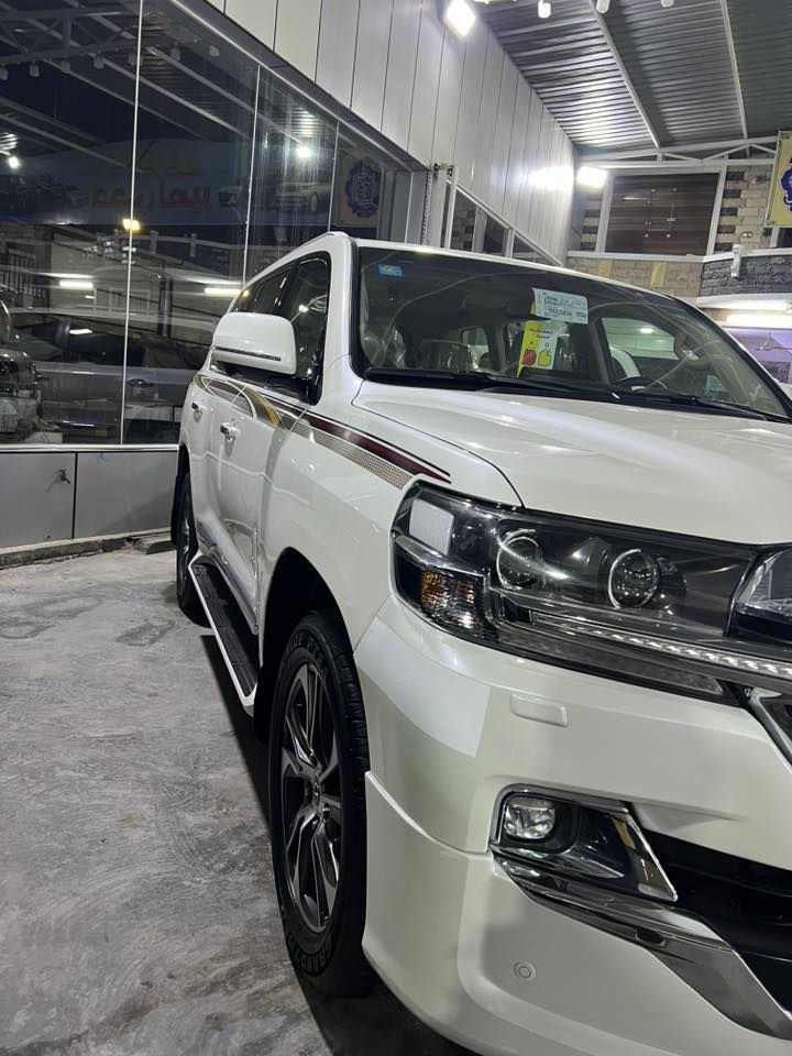 السلام عليكم
لاند كروز برايم اصل ٢٠٢٠ V6
رقم بغداد بسمي كفاله عامه من الصبغ والتبديل 
اخوان موصفات لبريم معروفه 
خمس كامرات 
سلايد 
بصمه 
شاشه 
ثلاجه 
مري قلاب +شفط
أناره ترحيب 
دوسات ليزرية كتابه LAND CRUlSER
اشاير لكزس
دشبول لكزس
٤ابواب بصمه 
جلد +كشنات كهرباء
جنطة كهربائية 
شحن ولير ليس 
طفاية حريق اصلية 
دي في دي قماره 
زرك لايت 
بجم زنون كامل 
حساسات امامي وخلفي وباقي موصفات لبريم 
كير محرك كهربائيات صدر امامي خلفي تخم تاير كله بشرط باحاله الوكاله 
ماشيه ٦٦ الف كم 
السعر 585
مكاني بغداد 
***********
