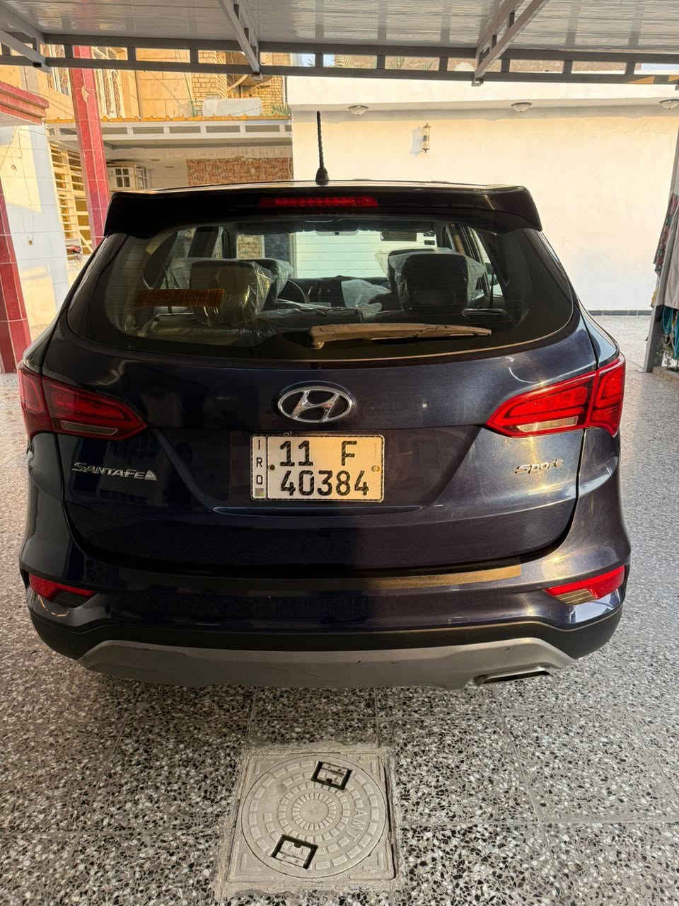 سنتافيه2018 وارد أمريكي  حادث بنيد بدون دواخل مكفول سياره مواصفات نص فول  مكينه ٤ سلندر ٢٤٠٠ مامفتوح كير جديد صدر امامي وخلفي جديد تخم تاير جديد تبريد ثلج السيارة جاهزة من كلشي اي نقص مابيهة ماشية ٩٧ الف السياره جديد
السيارة باسمي تحويل ثاني يوم رقم جديد 
العنوان بغداد حي النورين سعر147/ ورقة
 الاستفسار ***********
