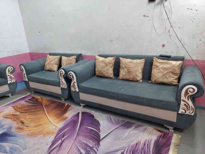 تخم للبيع تزكام تركي كلش نضيف 15 مقاعد السعر 140 وبي مجال العنوان كربلاء بدايد امن الداخلي يوجد توصيل داخل كربلاء الستفسار ‏‪***********‬‏
