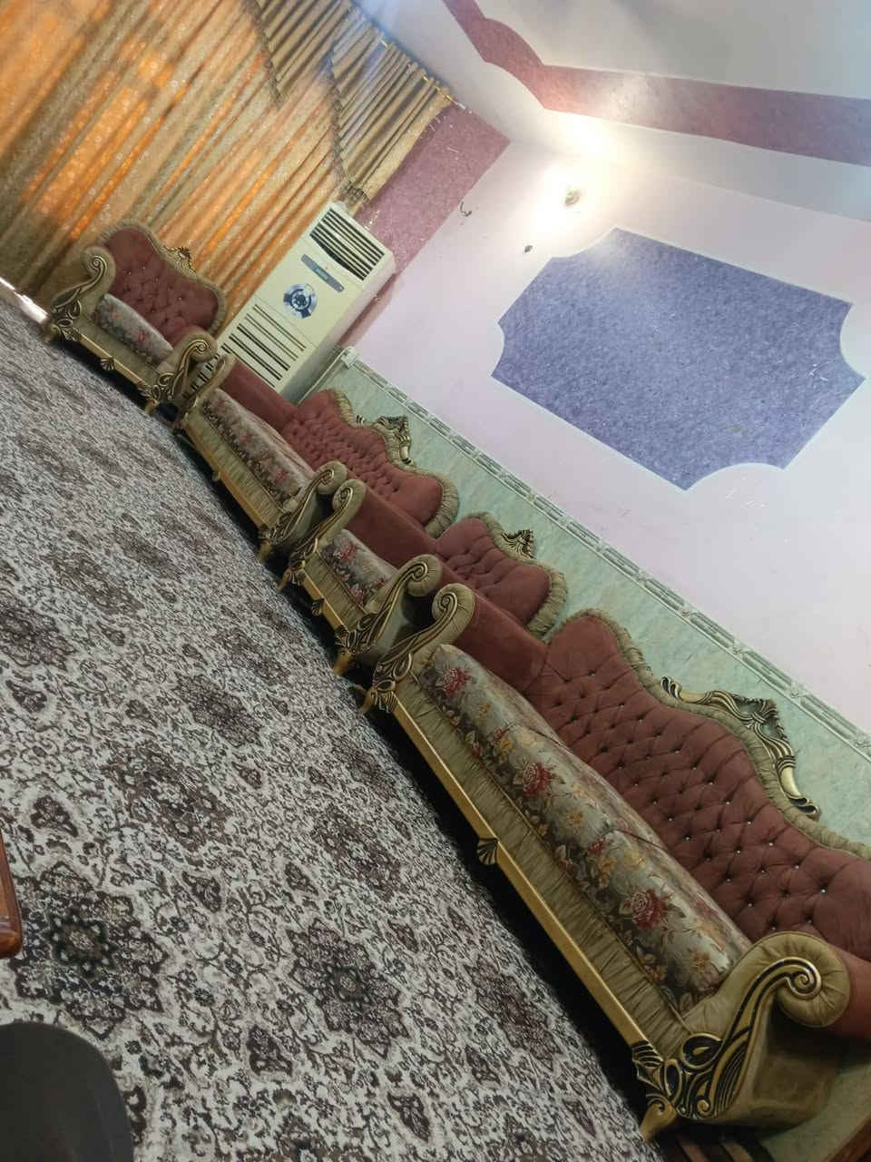 تخم 8 مقاعد تسكام وثكيل مستعمل نضيف اكو فديو لتوضيح شغله السعر 300 العنوان العزيزيه  منطقة باب الحاره للمراسلة *********** يوجد واتساب وماسنجر وتوصيل بل الاجره
