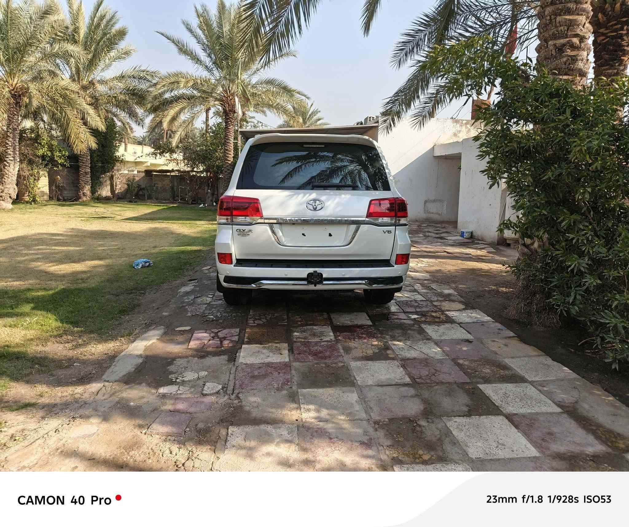 السلام عليكم
للبيع 
لاندكروز  2018  V6 ماشيه 140
بريم فول مواصفات 
مكفولة من صبغ
رقم بغداد انكليزي بسمي

الون ابيض 

مواصفات 

ثلاجه

ماوس 2

طفايه 

بصمه تشغيل 

بصمه ابواب لمس 

فتحه سلايت  

زراكات 

جام تصعيد تنزيل بلبصمه 

مري شفط 

شاشة كبيره 

كامرات 

تحكمات كامله 

حساس امامي 

حساس خلفي 

اشارت ترحيب ابواب عند الفتح 

وباقي مواصفات  معروفه 

تخم تاير جديد

محرك وكير كفالة 

***********

العنوان بابل. حله
