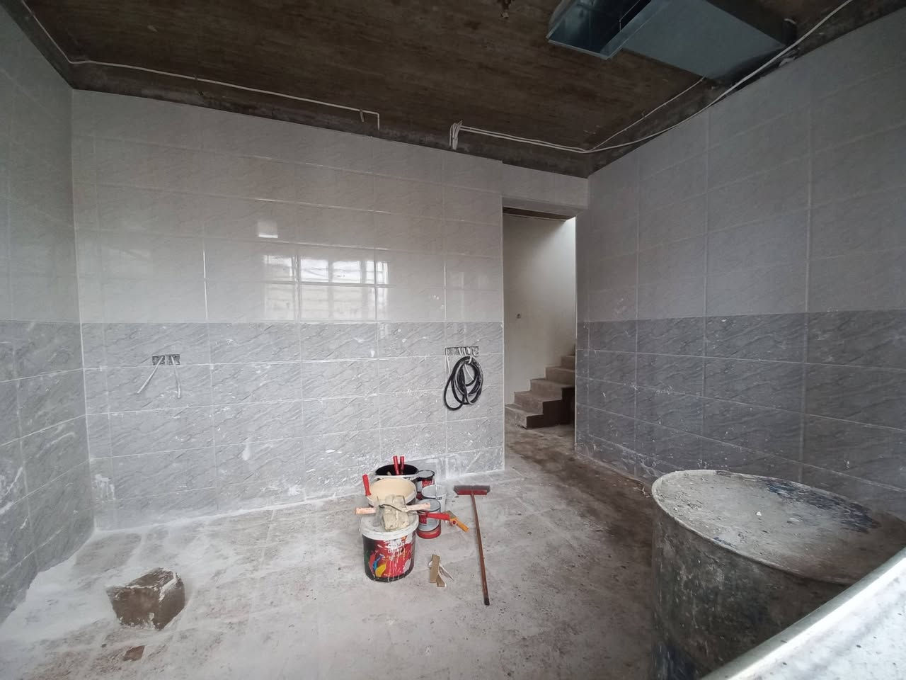 بيت للبيع العنوان القوسيات حي الزيتون مدخل أسواق أبوعلي المساحه ١٠٠متر مربع غرب مدرسة غصن الزيتون الاستفسار على الرقم ***********
***********
