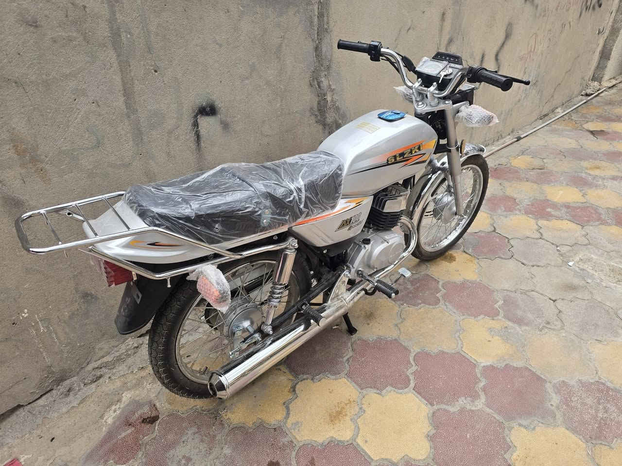 ساسوكي خبط صارلهه 4 ايام بعدهه ع سحك باسمي من المعرض  ماطالع بيهه ابد السعر مليون المكان كربلاء  *********** واتساب او اتصل
