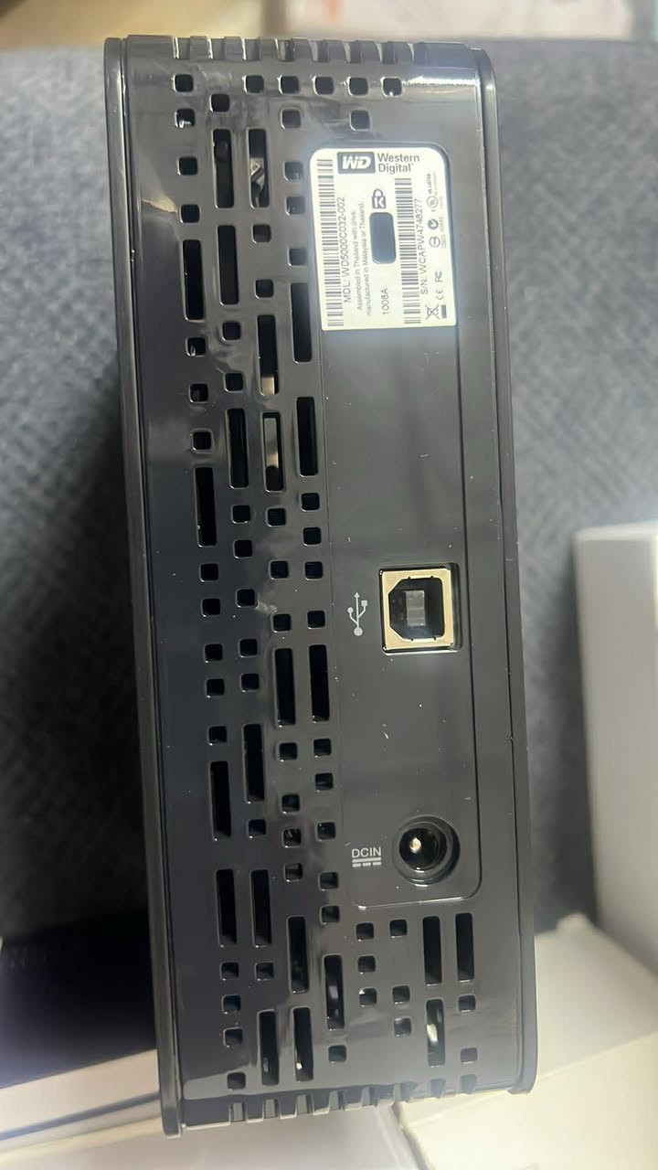 هارد WD اصلي 
500 كيكا
مع التوصيل ٥٥ الف
اصلي


**إذا كنت صاحب هذا الإعلان وتريد حذفه لأي سبب، رجاءا أرسل رسالة إلى الدعم الفني**