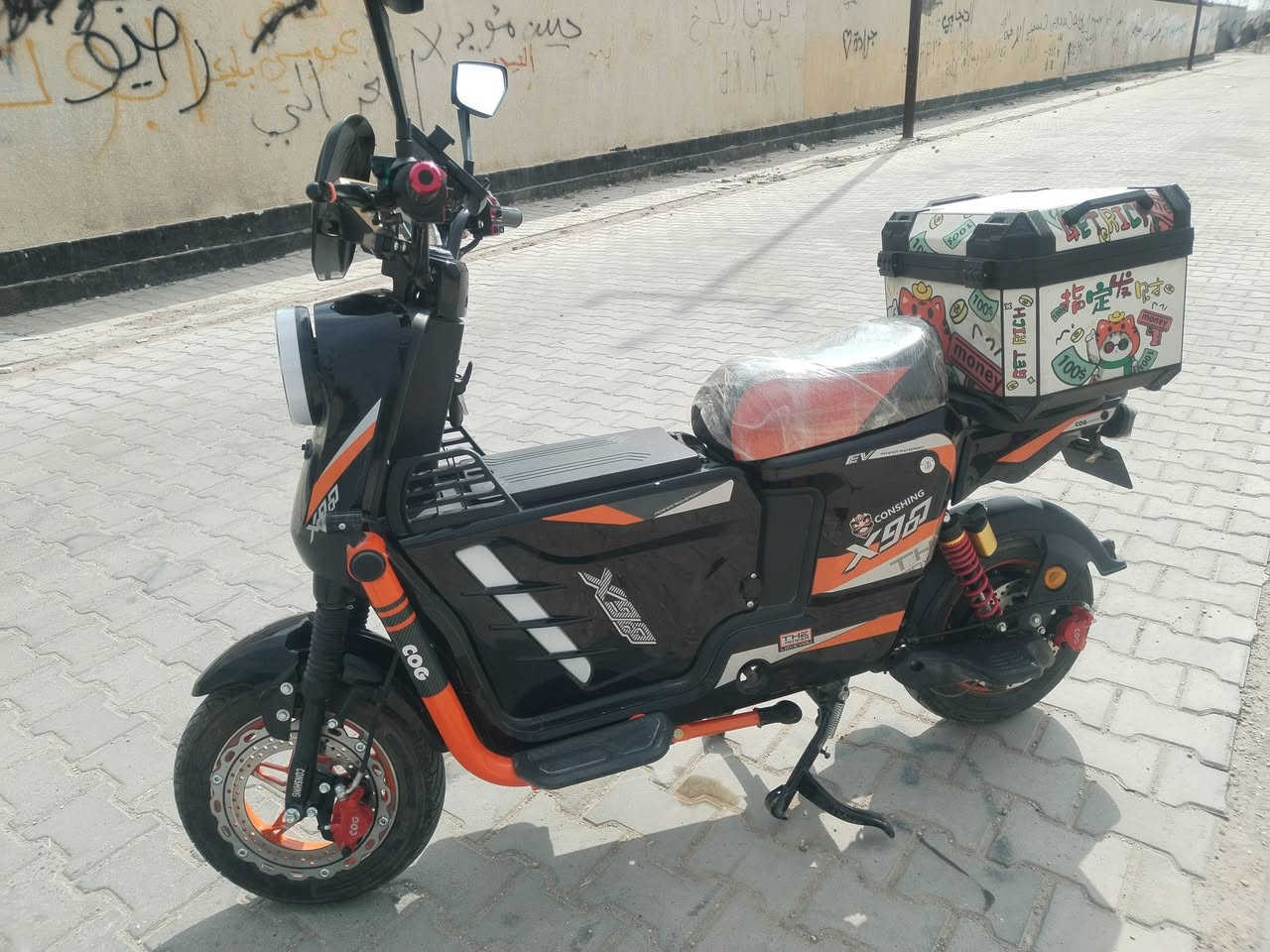 دراجه x900 شحن للبيع .... مكانهه نجف
(ألمواصفات)
1:بطاريه اصلية شرط فحص
2:تحتوي على 5 بطاريات 32V
3:بل شحنه الواحده تمشيك فوق 60 كيلوا
4:ملفها 2000
5:سرعتها على مايقارب مابين65_60
6:مساحة خزن كبيره
7:زائد صندوك خلفي كبير
8:لايت زنون عالي ناصي
9:رجوع للخلف 
10:دبل سويج
11:ريمود تحكم عن بعد 
🟥ملاحضه🟥الدراجه كلشي مامبدل بيهه كله ابلادي العقل ابلادي بطاريات بلادي تايرات بلادي وكلشي مابيهن يعني الدراجه كلش جديده)

🔥سعر 450 قفل 🔥

للأستفسار
الرقم⬅️***********
أو مراسلة الصفحه
