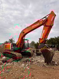 للبيع فقط حفاره هيتاشي زت ثري حجم 210 ايلسي مكفوله وجاهزه للعمل رقم بغ...