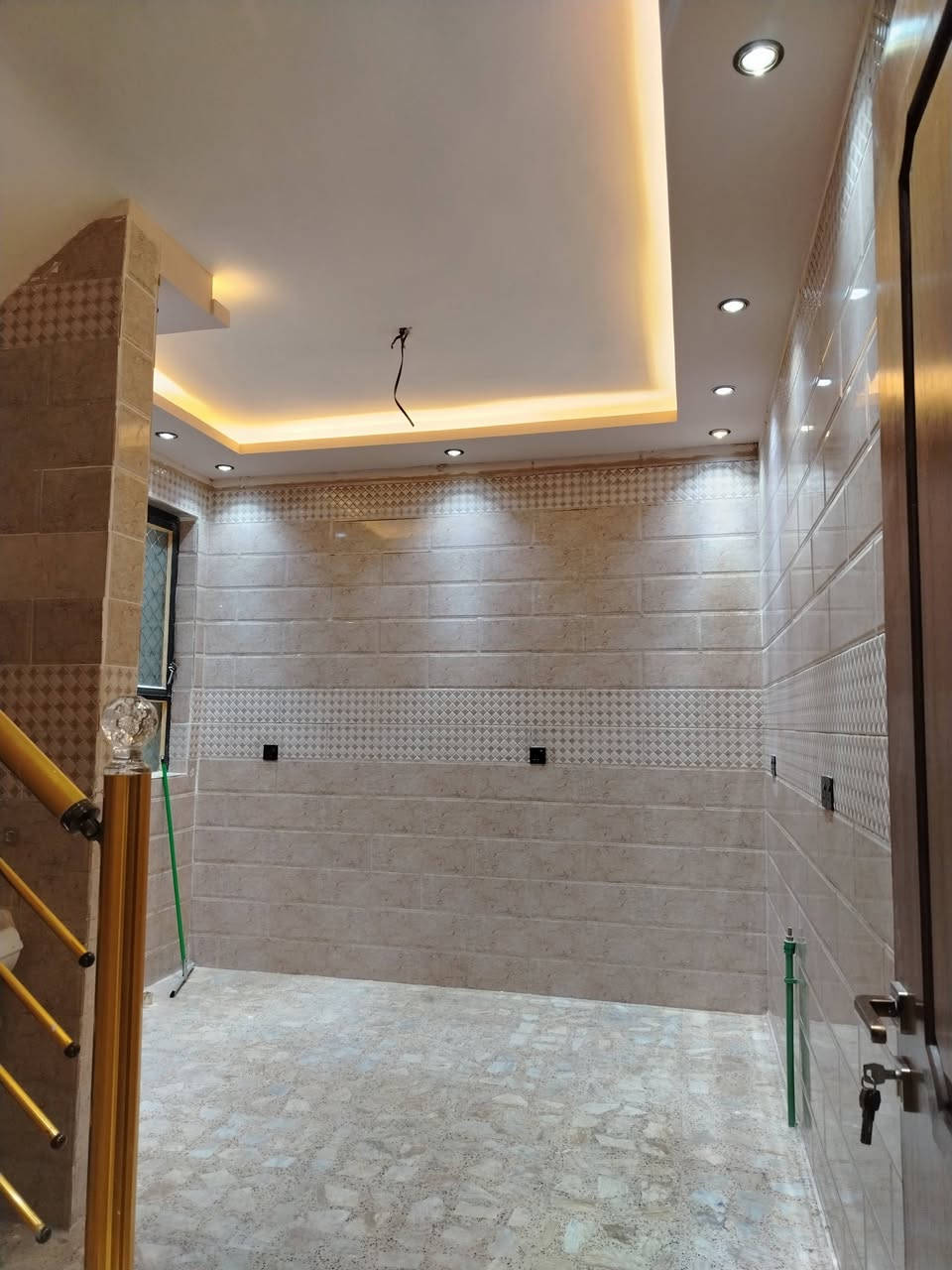 #مكتب_نيوهاوس_للعقار
للبيع مشتمل ٥٠م ٣ طوابق حديث

منطقة الامن الوطني الثانية

......

اعلان رقم ٣٨٨

......

مشتمل ٥٠م ٣ طوابق حديث بناء ٢٠٢٥

في منطقة الامن الوطني الثانية بين الديوان والسوق في حي الجهاد

واجهة ٥ نزال ١٠ 

٣ نوم

صحيات عدد ٢

ديكورات داخليه

فارغ مامسكون

للاستفسار *********** متوفر واتس اب اتصال

مكتب نيو هاوس للعقار الكائن في

حي الجهاد الديوان مقابل الامانة قرب كوفي ركن الديوان
