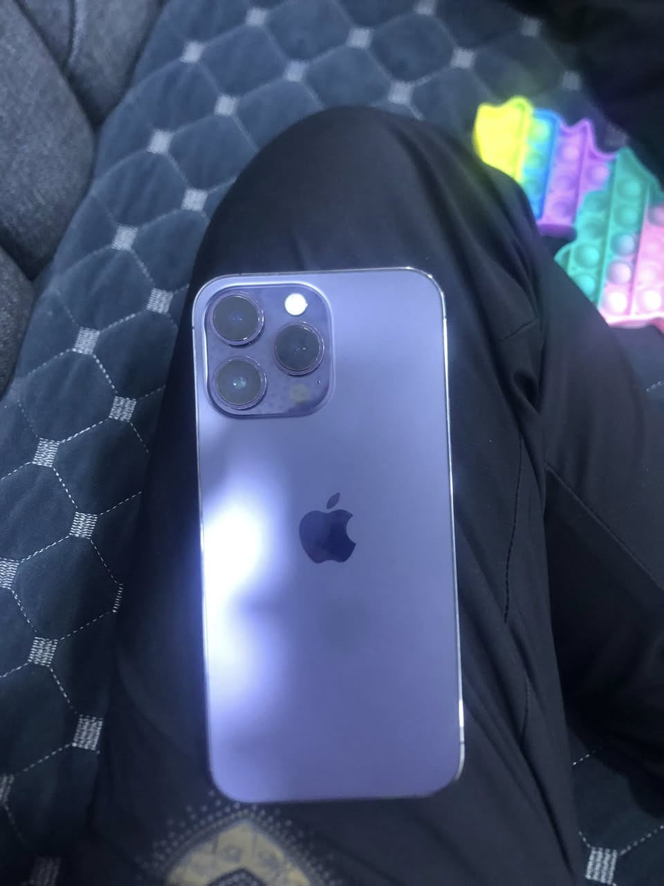 ايفون 14برو ماكس  ذاكر 256 دبل شريحه مبدل شاشه و بيه نقط شاشه تفصيخ مال جهاز ثاني سعر 575 و بي مجال شي قليللل مستعجل عل بيعه ***********
