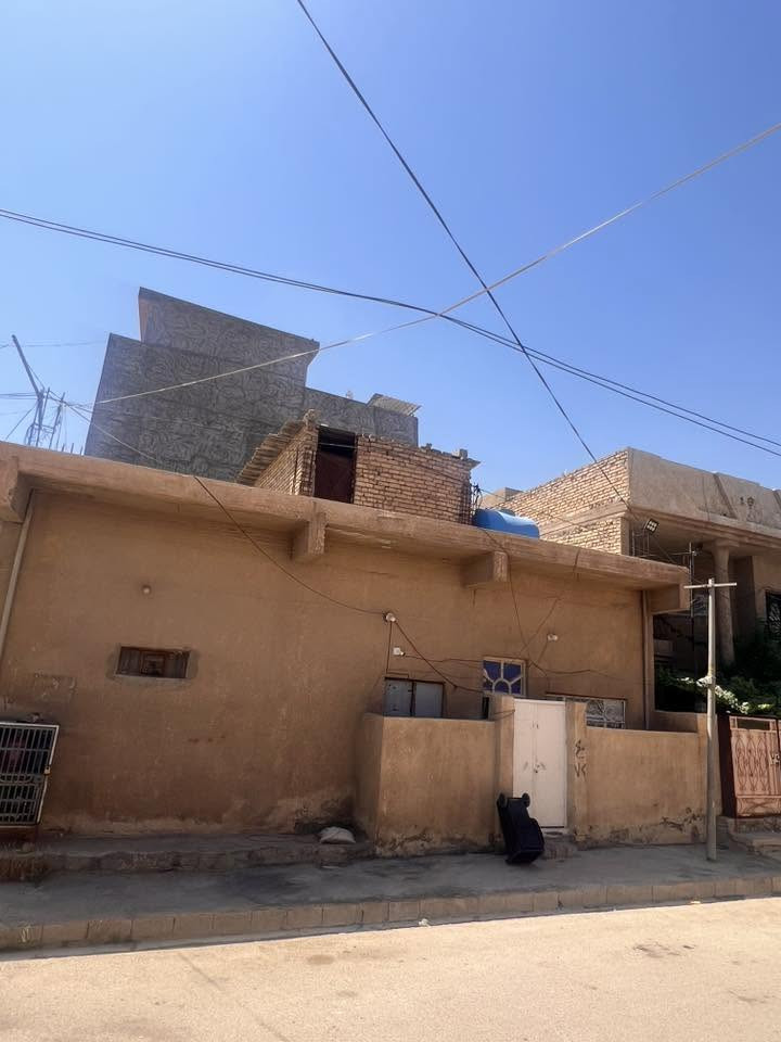 للبيع عقار تجاري مميز

📍 الموقع: شارع الجملة – قرب سجن الإصلاحي القديم

▪️ المساحة: 154 م²▪️ نوع السند: تجاري▪️ واجهة ممتازة على شارع حيوي▪️ مناسب لمختلف الأنشطة التجارية والاستثمارية▪️ منطقة مخدومة وحركة تجارية جيدة

فرصة مناسبة للاستثمار أو إنشاء مشروع تجاري بموقع متميز.

للاستفسار والمفاوضة:📞 [*********** ]
