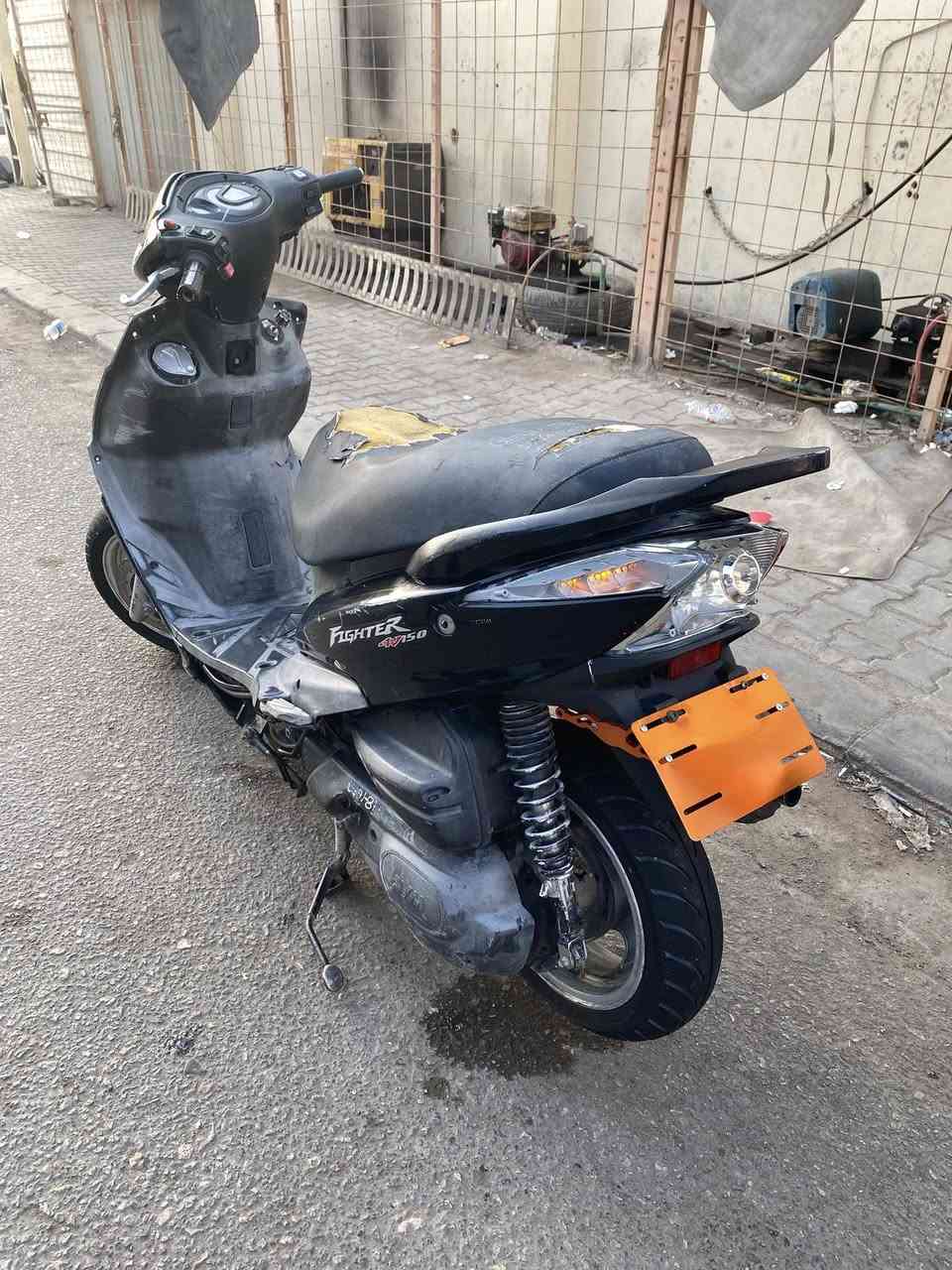 سلام عليكم دراجه سكنس بوشه  58 الدراجه مفتوحه مره وحده  دراجه سلف هندر كله شغال  ضفيره كلها شغاله صالنصه FM وطلق معدل ونهضه يشكن الكاع  مراوس شعندك مرواس نزل حسب القناعه او بيع  مكان نجف تعال خاص وبيك خير وتدلل او واتساب ***********
