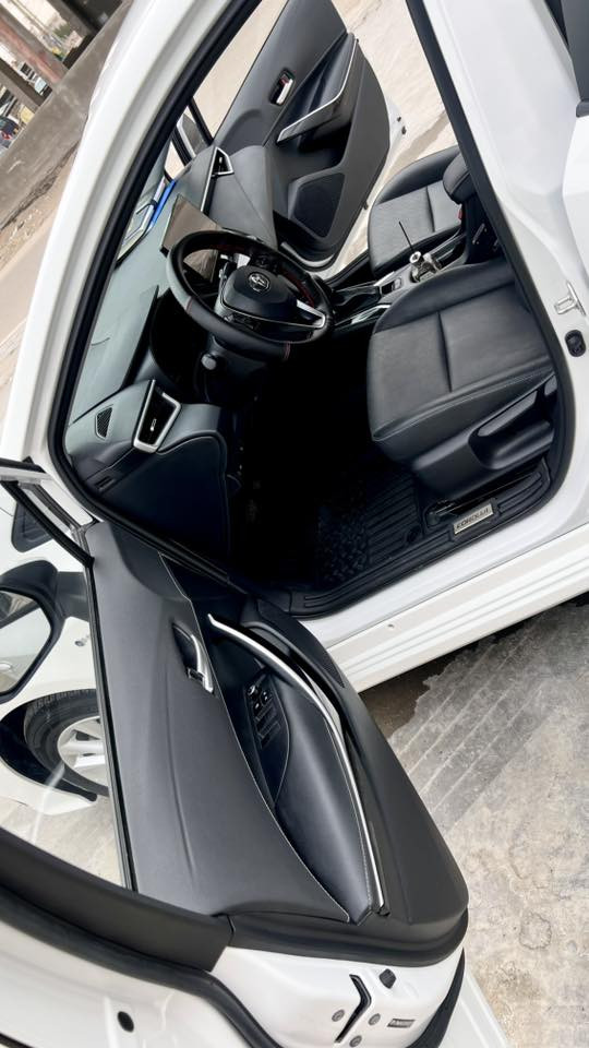 تويوتا كورولا  2025 شكل الخليجي فول مواصفات
محرك 1800 هايبرد 
تبريد قطعتين
مواصفات :
بصمه + بصمه ابواب 
فتحه 
كشنات جلد اسود 
رادار + تحديد مسار + قيادة ذاتية
هاند بريك كهربائي + لايت زينون
عداد ديجيتال
درايف مود + أوتو هولد
فل سيستم إيرباك + مانع تصادم + مانع انزلاق
سيارة كفاله عامة 

ماشية : 6000

رقم بصرة باسمي 

العنوان : البصرة ***********
