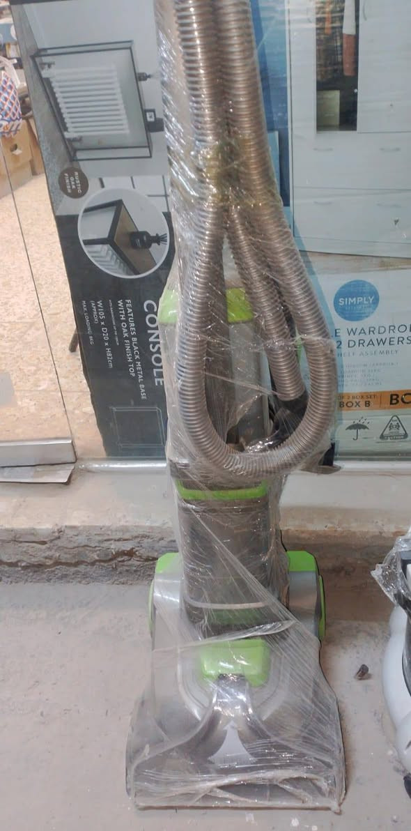 السلام عليكم اخوان ذني اربع مكانس كهربائية كلش راقيات وبارخص الاسعار رقم الواتساب للتواصل ***********
